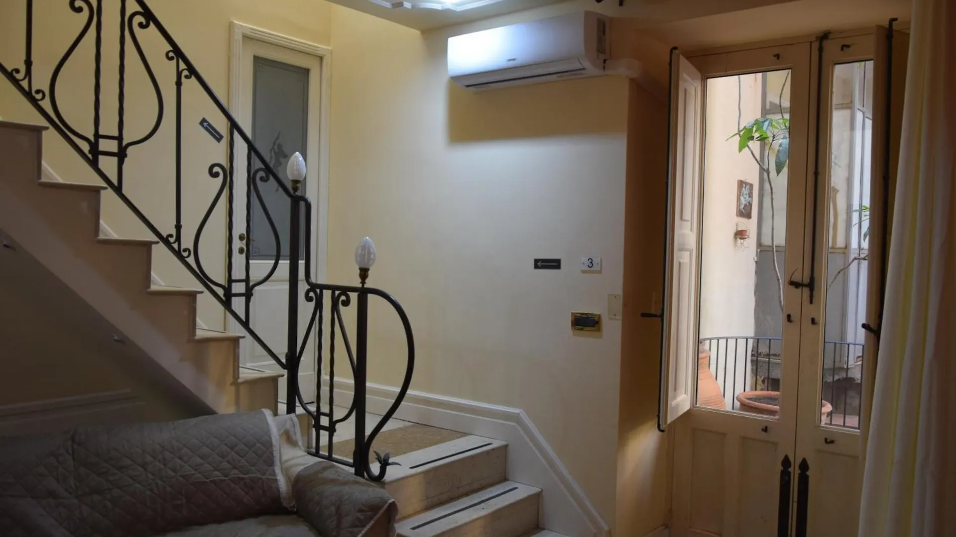 شقة Sabotino Rooms كاتانيا