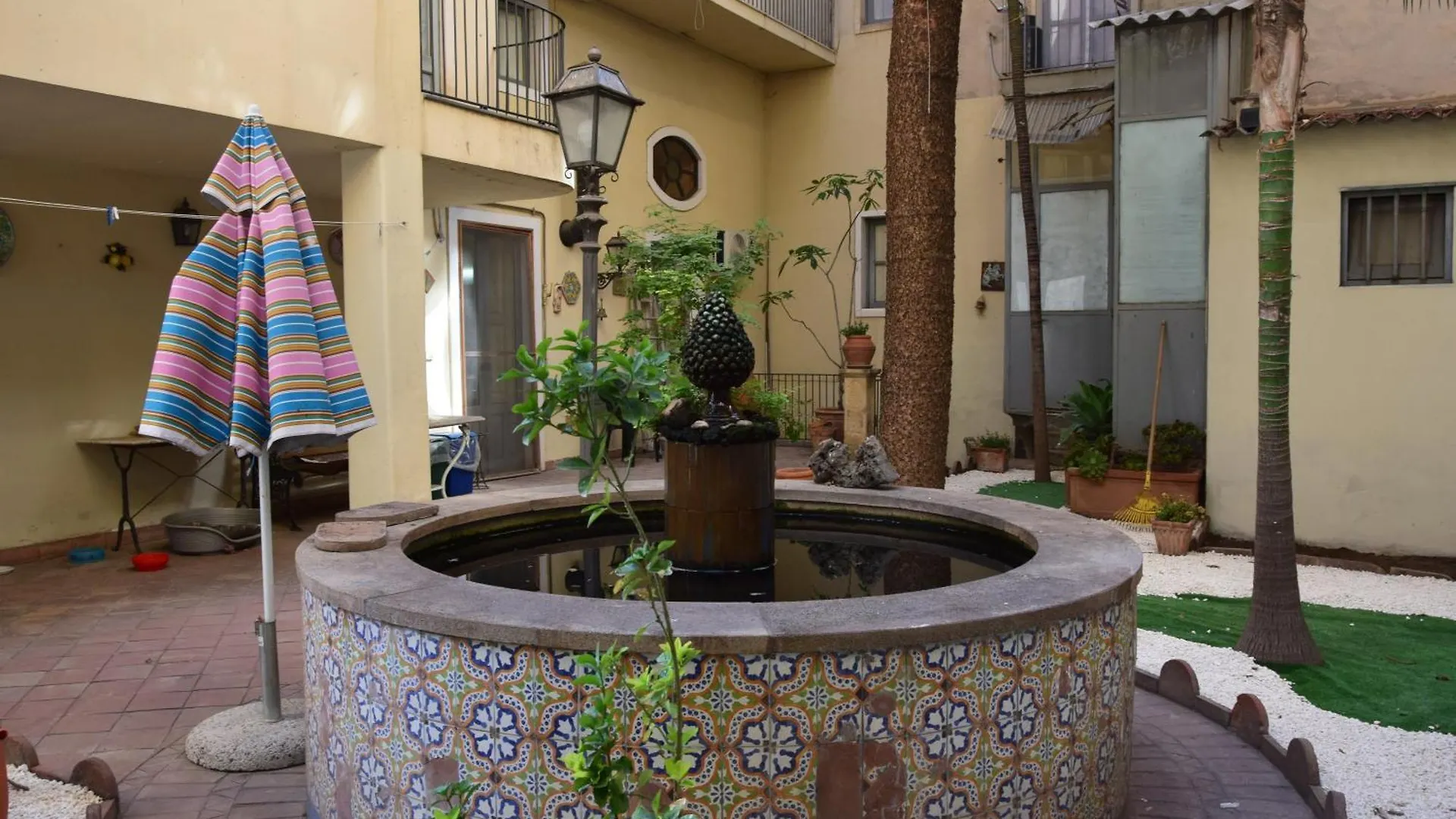 Sabotino Rooms كاتانيا